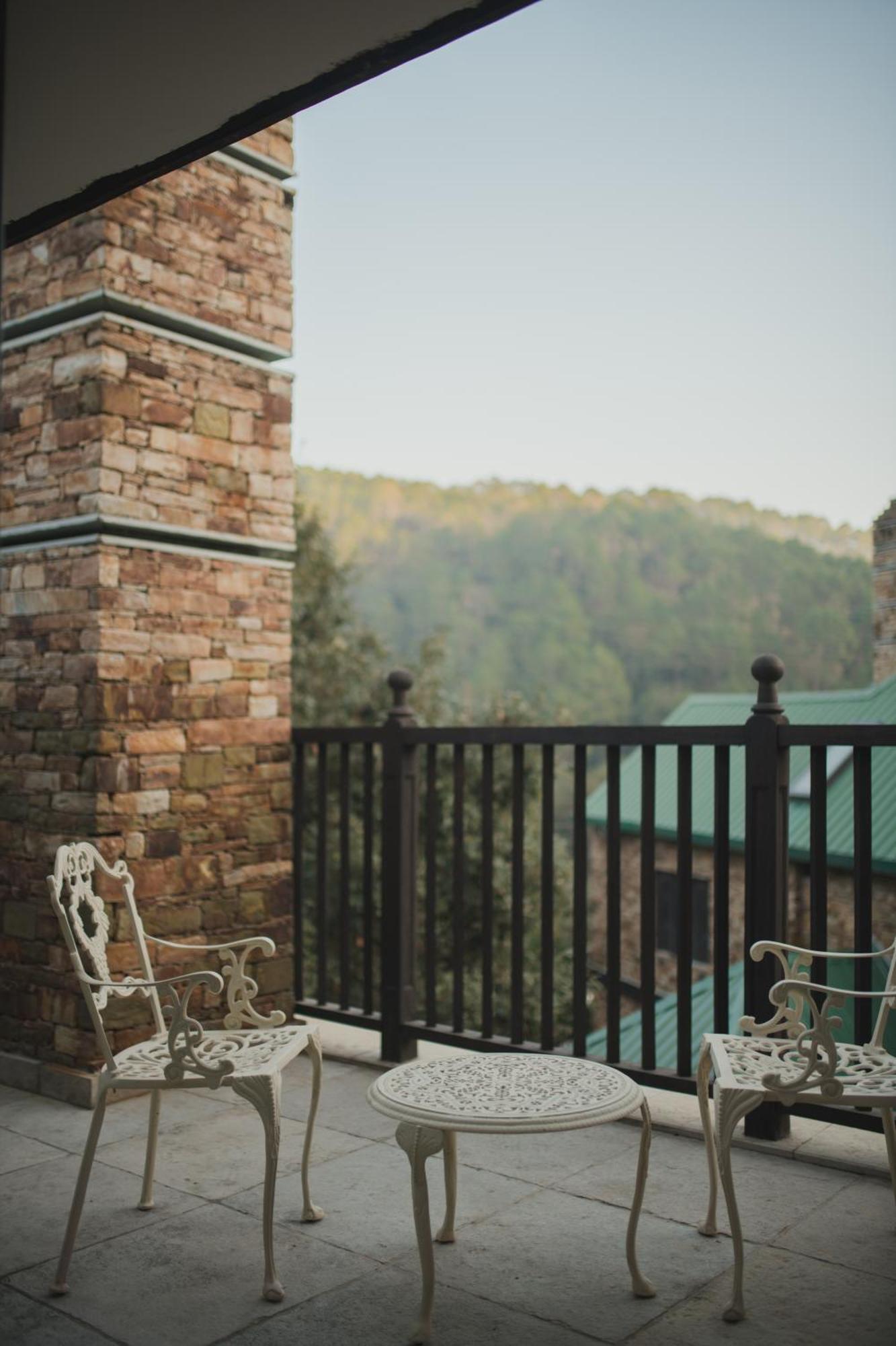 Brij Atmanya Bhowali, Nainital, A Luxury Mountain Escape Kültér fotó